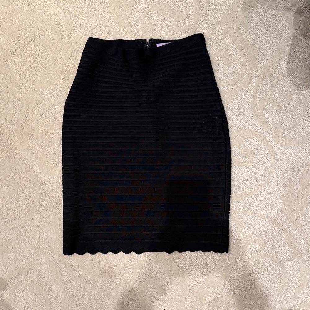 Herve Leger Black Textured Pencil Skirt